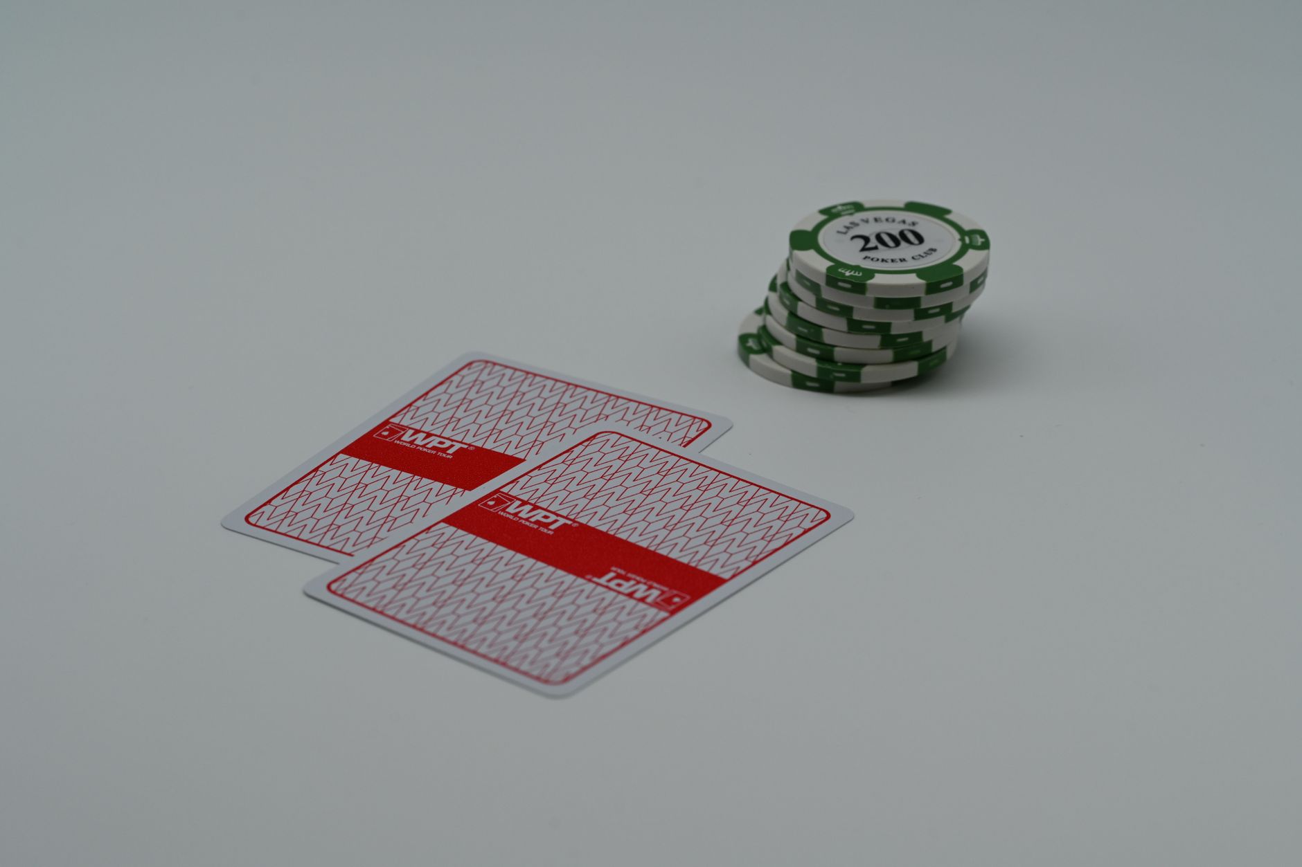 德州牛仔资金管理五个阶段：从新手到稳健玩家的进阶之路